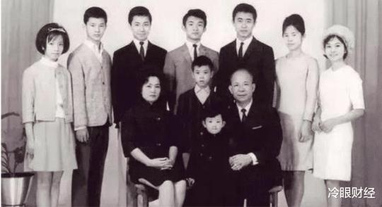 上演宫斗剧的富豪家族，6个儿子均身价百亿，却和99岁娘斗智斗勇