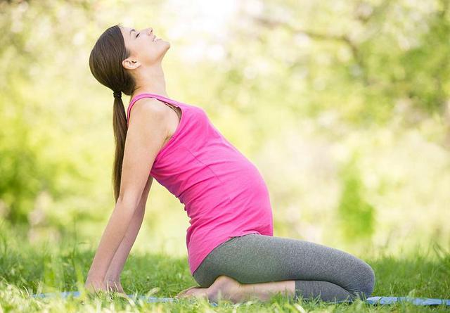孕中期肚子疼是怎么回事