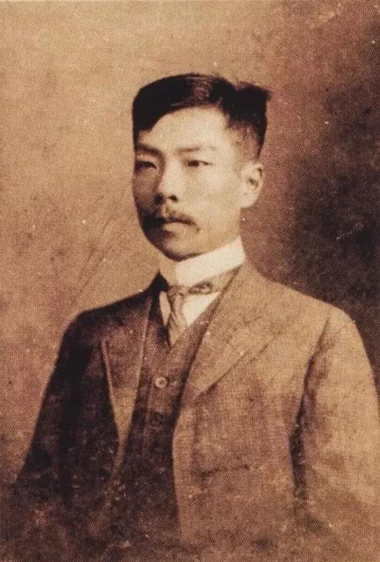 从日本刚留学归来的周树人