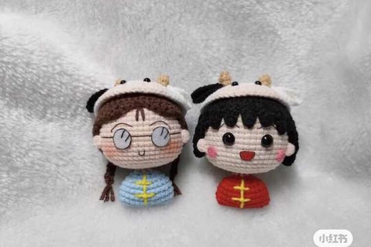 解闷手工diy编织教程樱桃小丸子和小玉胸针钩织钩针图解原创图解