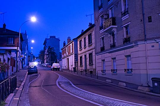 夜晚的城市街道_图片大全—全景创意图库（quanjing.com）中国领先的正版图片视频素材网站