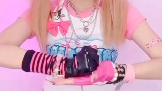 #lisa螃蟹舞##lisa跳过的沙雕舞蹈#lisa螃蟹舞和打车舞