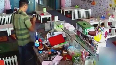 监控实拍:女老板店内忙活生意，如果不是监控，都不知发生了什么