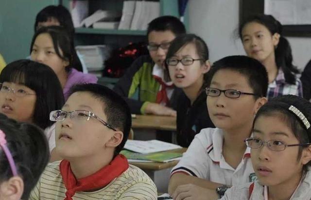 孩子有哪些症状是近视的预兆