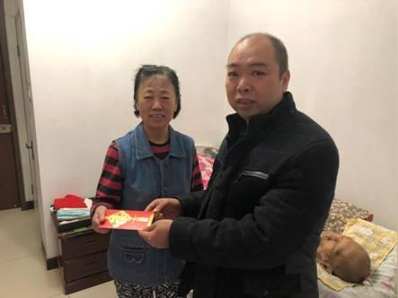 阳光人寿天津分公司工会慰问困难员工送上新春祝福