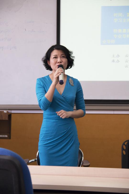 创业导师,招生与职业发展处副处长张剑锋老师提出,在当今大学生毕业生
