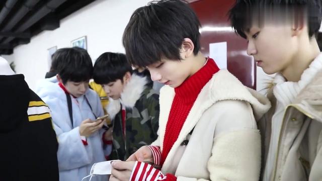 孩子玩游戏对眼睛的伤害