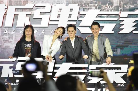 刘德华出道40年，首个中文社交账号为什么是抖音?