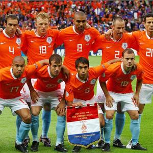 1999年荷兰成立的国家足球队