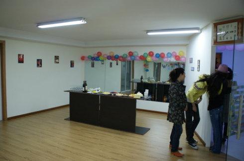 祝咿呀工作室开业大吉共24张照片