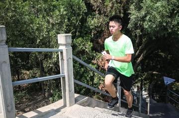 周一上班的熊样搞笑gif表情图片