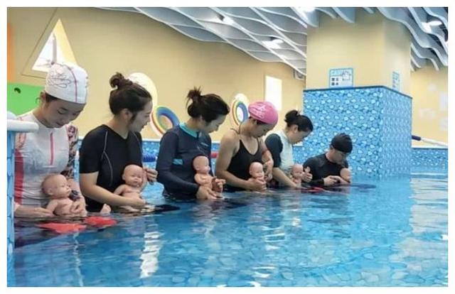 为什么越来越多的小孩子学游泳