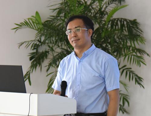 李禺介绍了国内当今互联网+,b2b电商发展态势;欧冶云商从零起步的创业