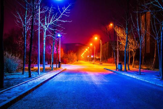 夜晚路灯图片伤感