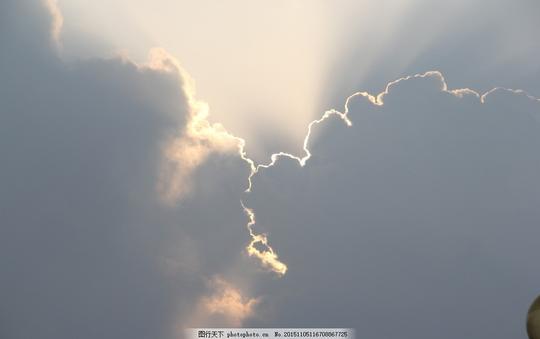 天空云彩天空素材蓝天素材太阳温暖傍晚逆光背光摄影
