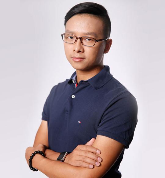 同款社区seeceo万旭成:学霸大一休学创业,半年自学编程,年入数十万