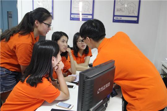 青创先锋创业调研实践队参加福州大学猛虎创业训练营培训