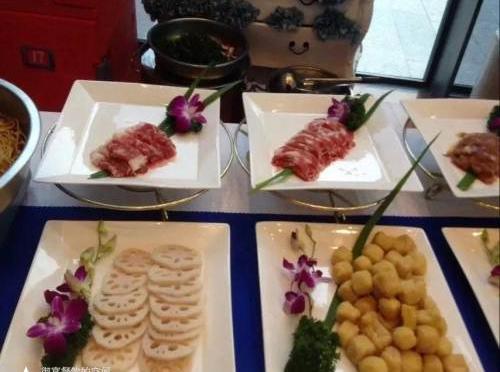 美食外宴策划风情美味巴西烧烤烤全羊