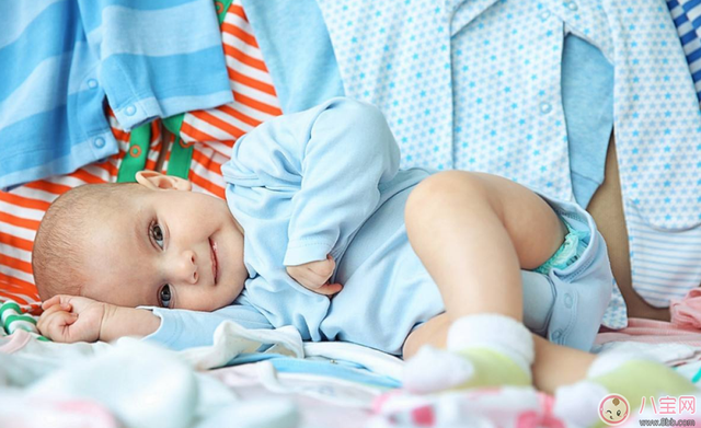 宝宝一个月说说朋友圈怎么写长重了