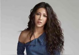 我多想变成她(艾怡良)