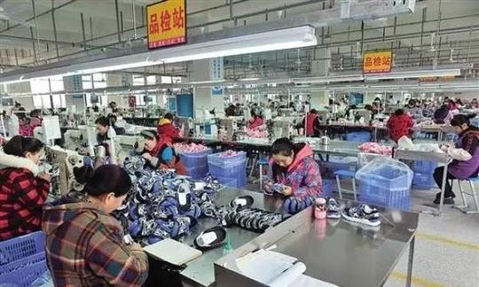 中国最成功山寨品牌:6000家分店、年销售额30亿