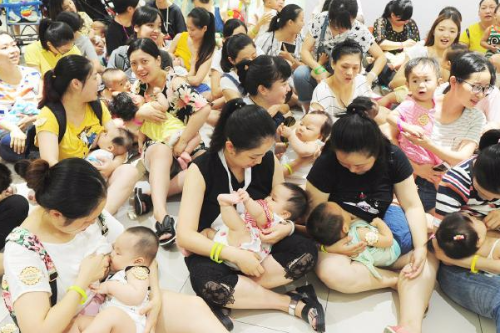 给宝宝喂养多久母乳合适