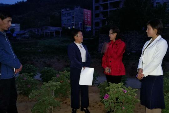 省妇联程朝蓉一行赴十堰调研巾帼创业工作