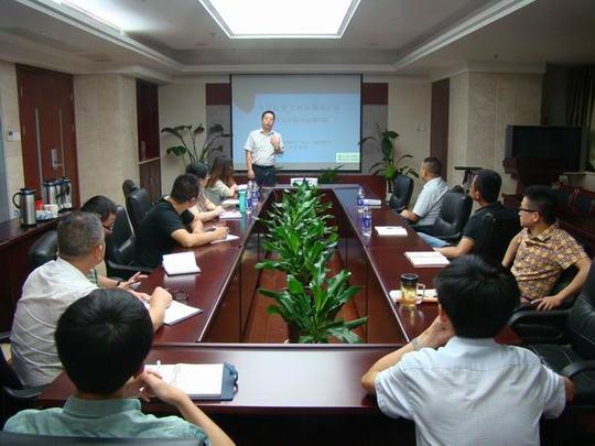 中长燃公司副总法律顾问周亦南一行到芜湖公司检查指导工作