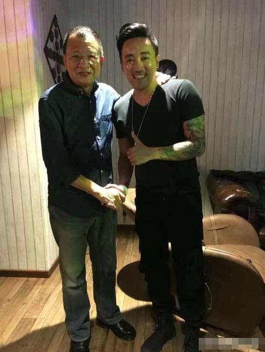 天佑好友小黑哥千万签约费加盟全民,连小智都也不敢得罪他!