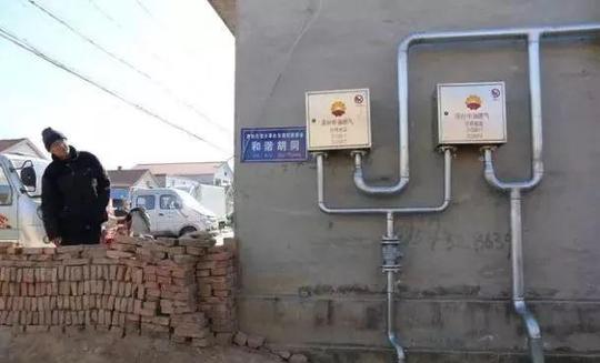 天然气的安装不仅是管道的安装,更不是仅仅是把煤气通到农村家庭里面