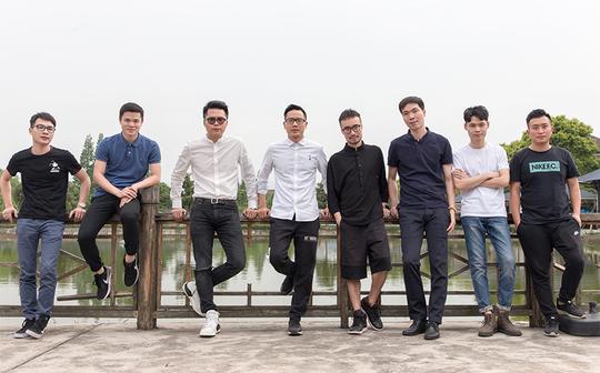 线上免费美术课堂,区内美术教师培训基地及大学生就业创业平台等社会