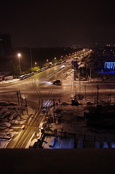 下雪的夜晚_图片大全—全景创意图库（quanjing.com）中国领先的正版图片视频素材网站
