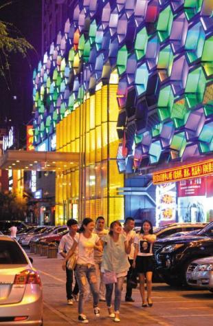 霓虹璀璨兴工街梦幻醉美不夜城(组图)