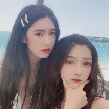 妍菲妍苗是一个人吗？真实姓名叫啥？