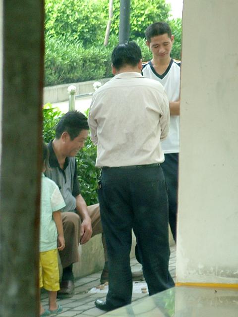 冒险偷拍:街头象棋骗局