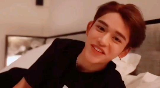 【黄旭熙/lucas】黄旭熙说晚安合集做梦素材有!进来睡觉!