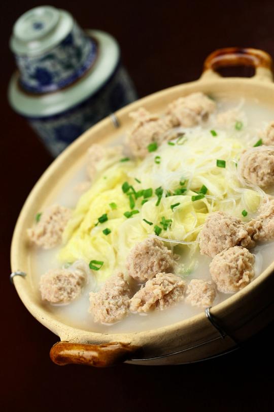 好一锅诱人的丸子汤