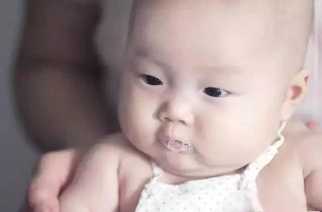 宝宝生病前的信号