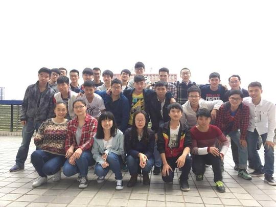 培训最后,讲师收集了同学们的创业想法,并在其他小组及讲师的提问