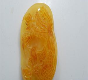 波罗的海蜜蜡雕刻件龙凤造型