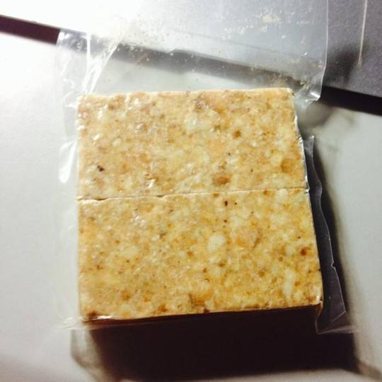 压缩饼干为什么一吃就饱?一块热量相当于4个中薯条,3个巨无霸!