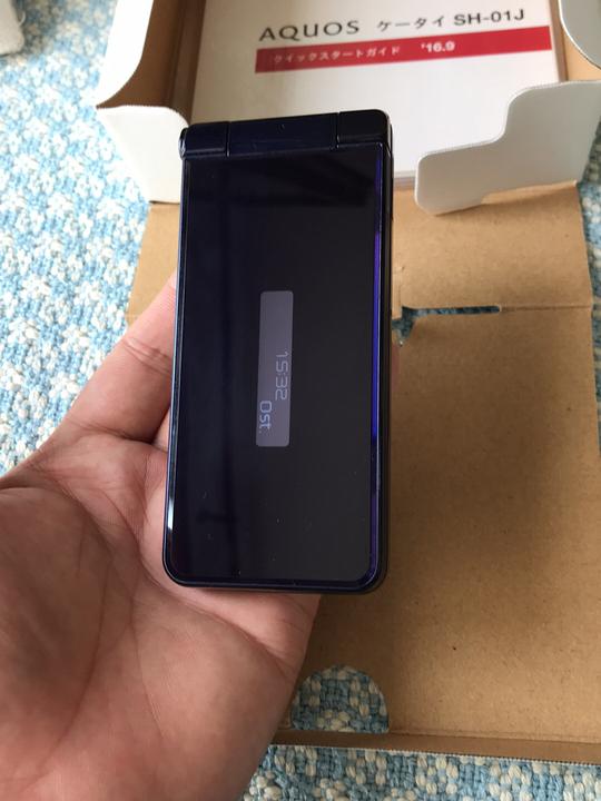 夏普安卓智能翻盖机日本进口翻盖智能手机～蓝黑色