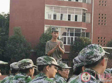 小孩子第一次走路说说