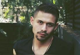 大卫·卡斯塔尼达