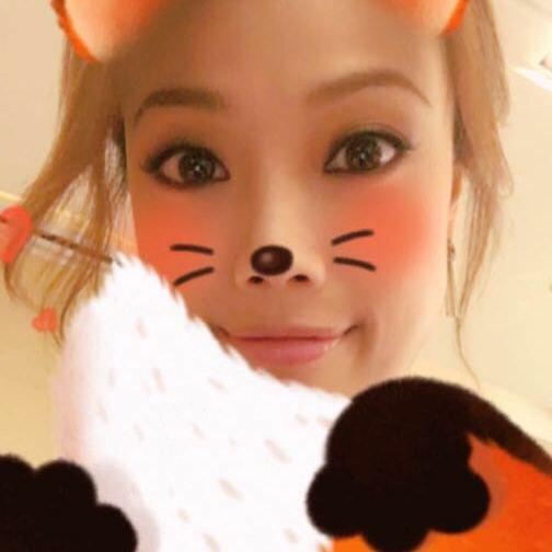 当红女星微博头像大解析,迪丽热巴梦幻大片感无人能及?