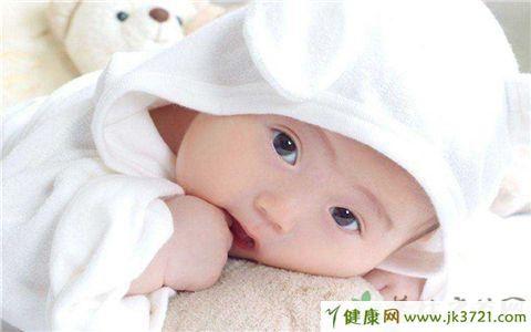 宝宝夏天出汗很多是什么原因