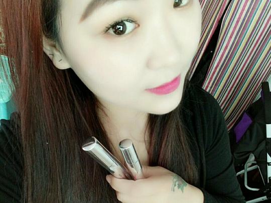 滴滴猫睫毛膏小婷的直播:直播刷睫毛膏