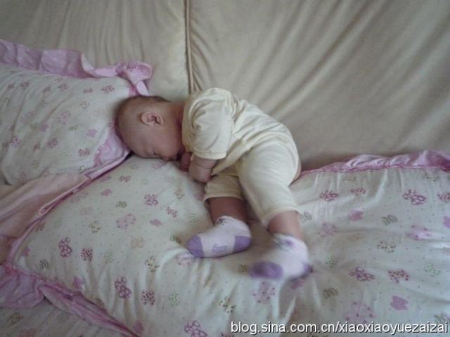 宝宝坐不稳怎么办啊