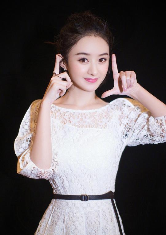 昔日名模奚梦瑶模仿赵丽颖不成,却成了"社会瑶"?
