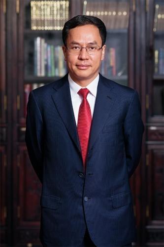 李河君成首富黑幕:不择手段从政府银行拿地套钱